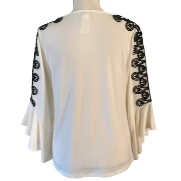 Chico’s Swirled Lace Flutter-Sleeve Top Size 4 - Picture 6 of 10
